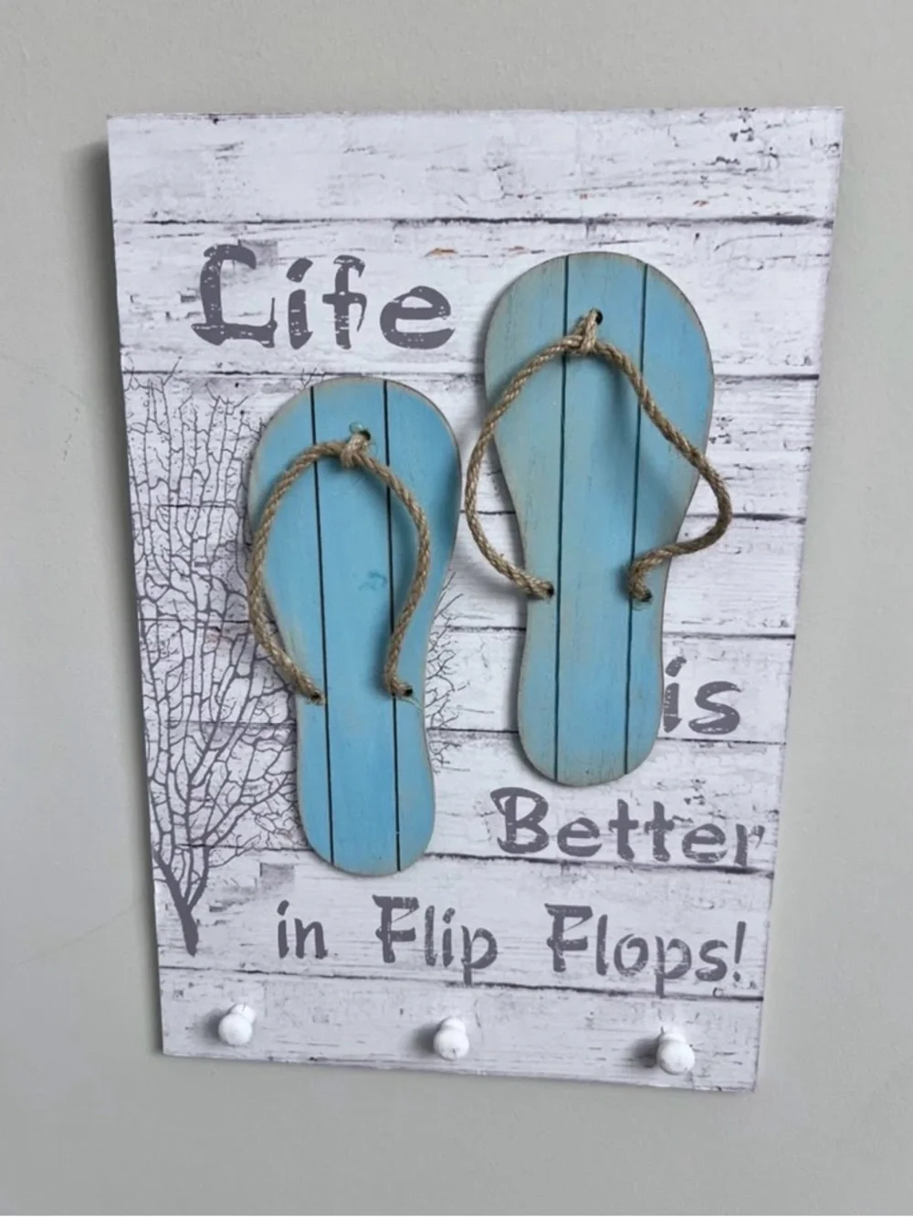 Wall Sign 'Life is Better in Flip Flops' - Blue Flip Flop Wall Decor 3 pegs GUC